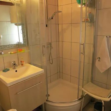 View Ferienhaus Ustrine